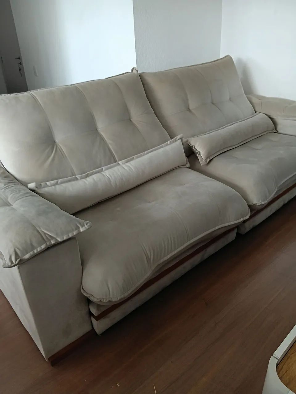 Sofá 5 lugares  tecido suede cor bege  - Foto 5
