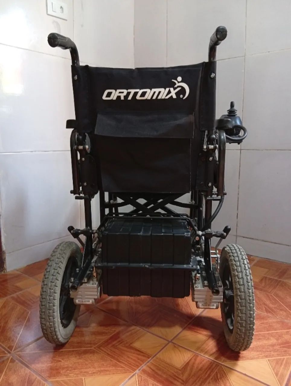 Cadeira de Rodas Motorizada  - Foto 5