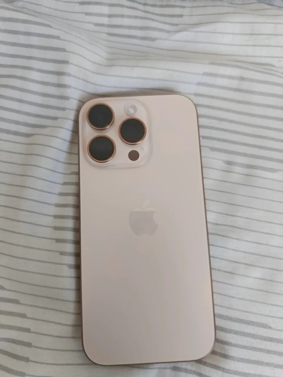 iPhone 16 Pro  - Foto 2