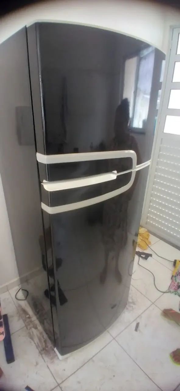 Envelopamento de geladeira