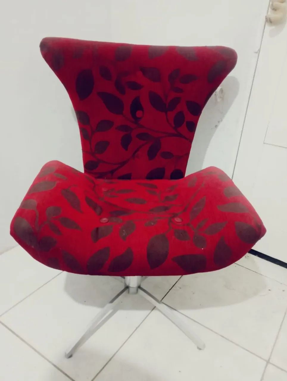 DUAS POLTRONAS GIRATÓRIA ELEGANCE 