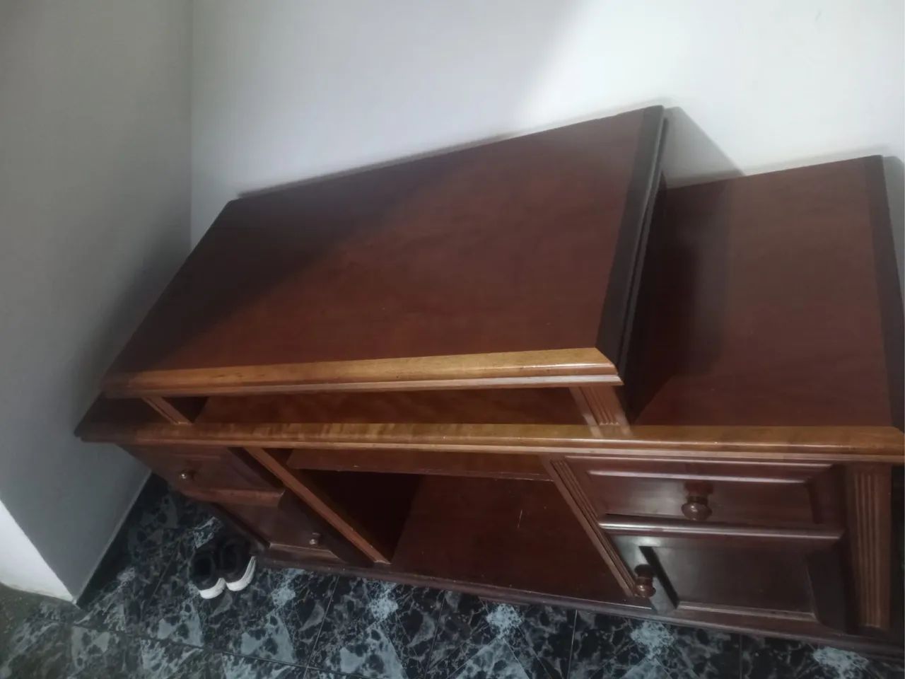Vendo rack de sala em madeira maciça  - Foto 5