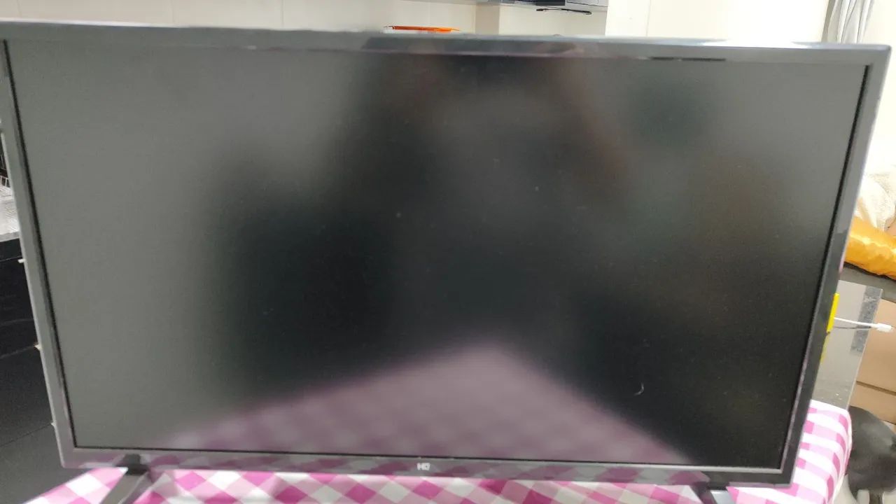 Smart TV HQ 28 POLEGADAS  - Foto 2