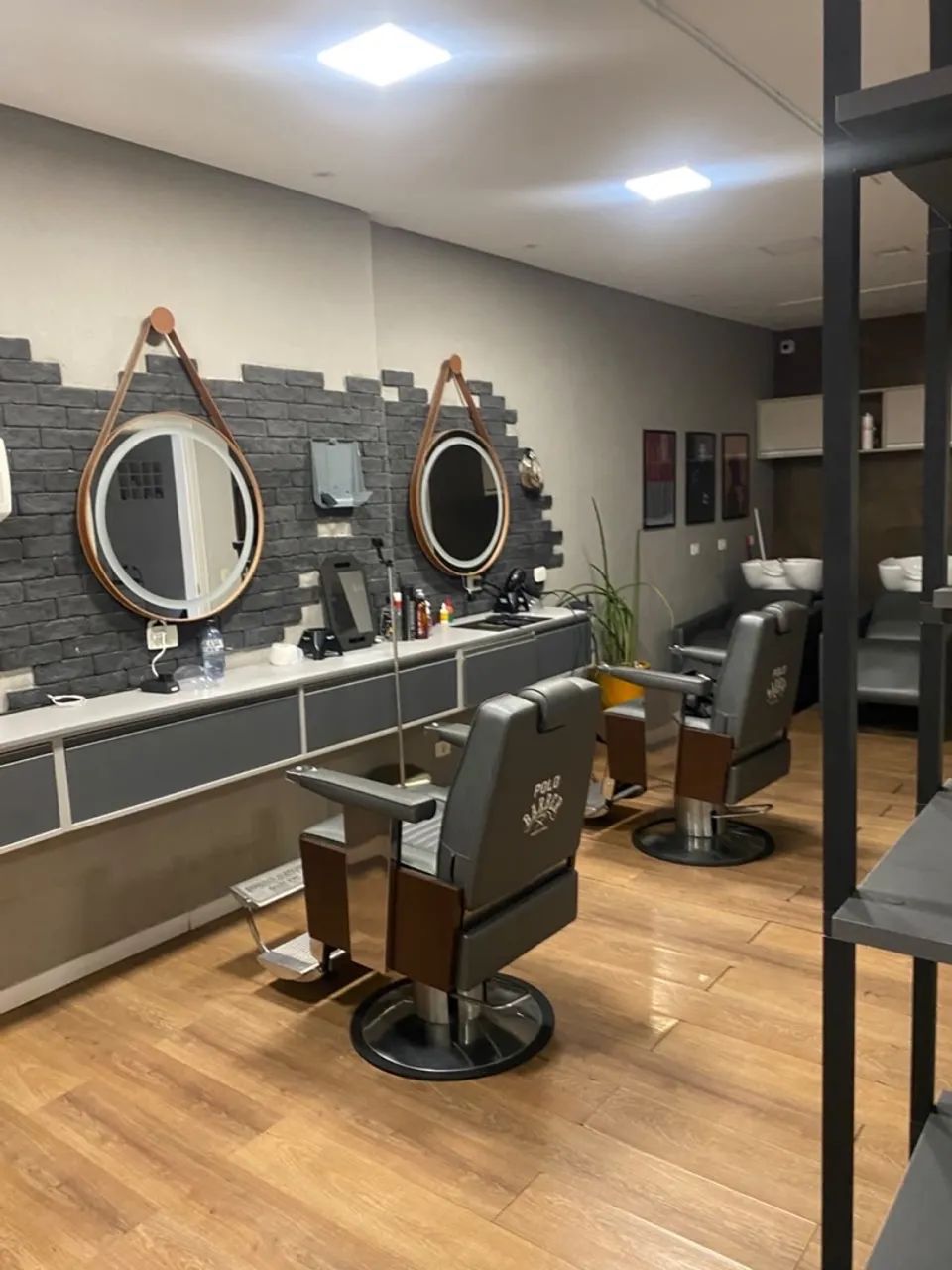 VENDE-SE STUDIO/BARBEARIA COMPLETA  - Foto 2