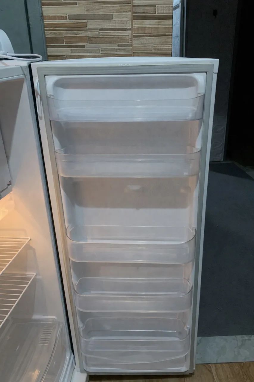 Geladeira Consul 2019 - Ótimo Estado - Funcionando - Centro do RJ