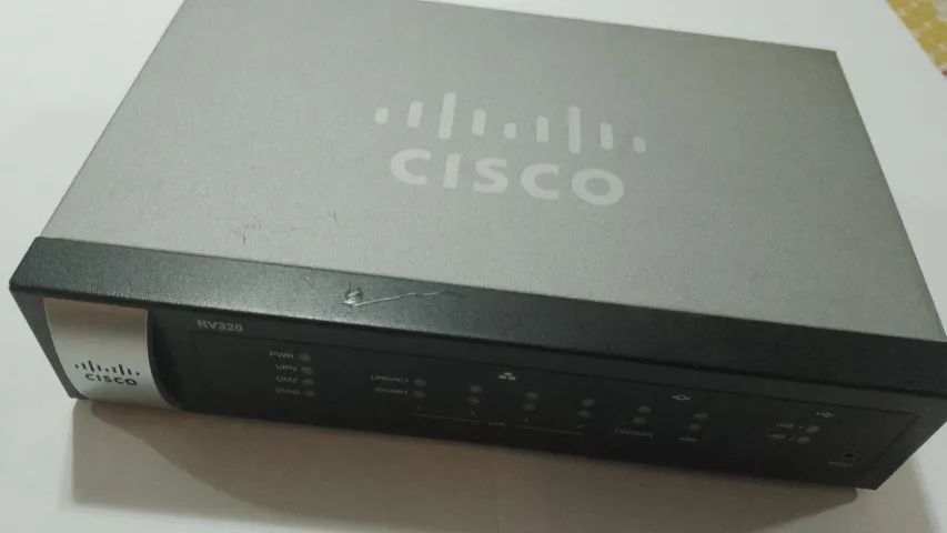 Roteador Cisco Gigabit Dual WAN - Estável e Profissional