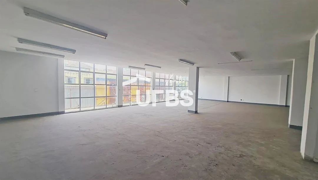 Prédio Comercial Av. Araguaia