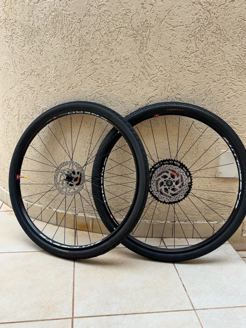 Par de rodas absolute nero boost 29