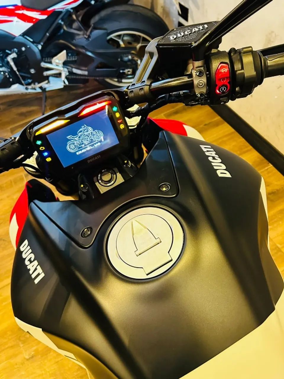 DIAVEL V4 2026 - Foto 4