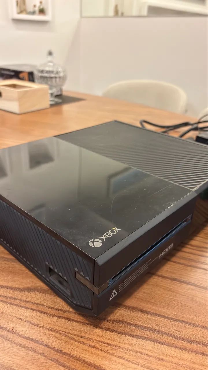 Xbox One 500GB com Jogos e Controle  - Foto 3
