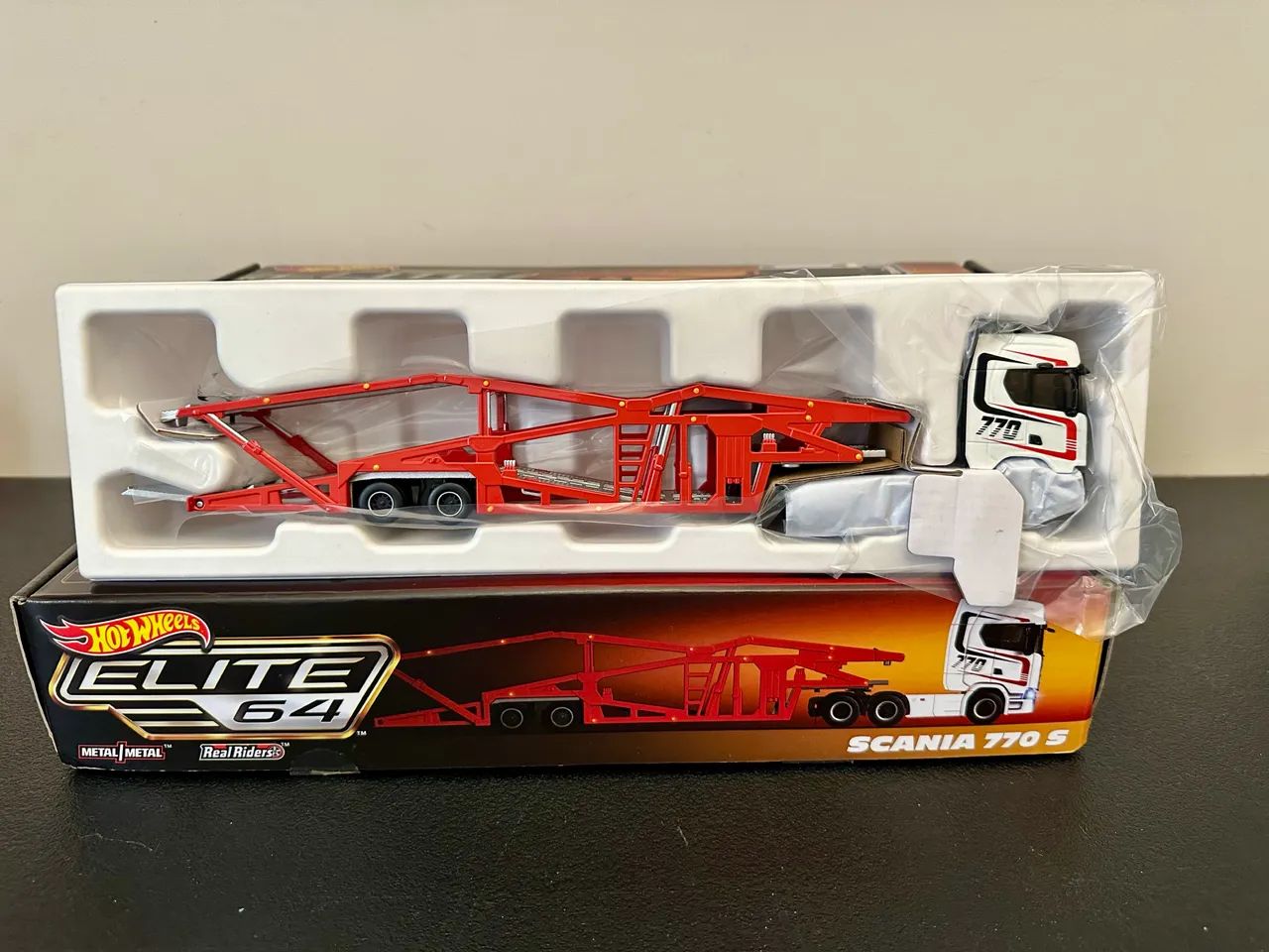 Hot Wheels Elite 64 Scania 770S - Hobbies e coleções - Centro