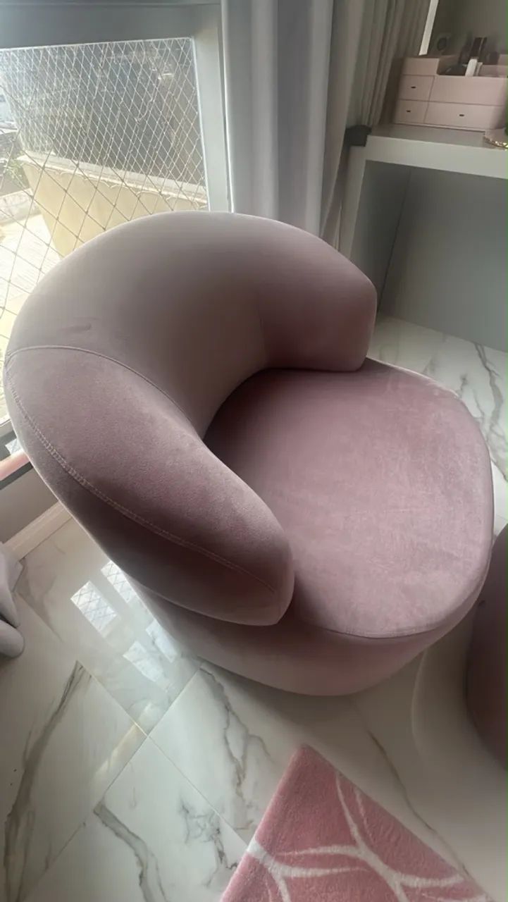 Poltrona e puf rosa novo - Foto 2