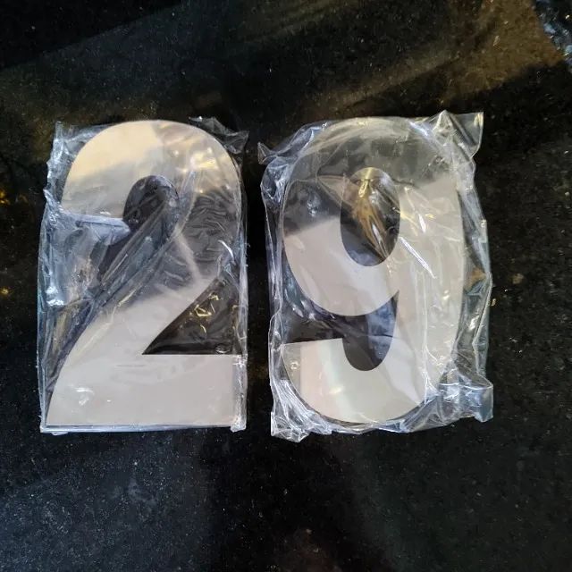 Números de Aço Inox Polido 1, 2, 6, 9 letra Q e R Novos - Foto 2
