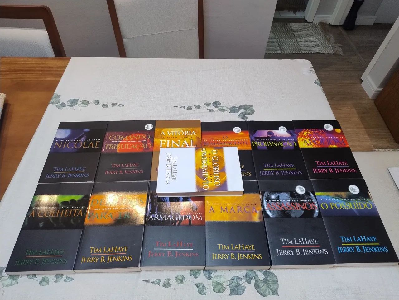 Coleção completa deixados para trás  - Foto 4