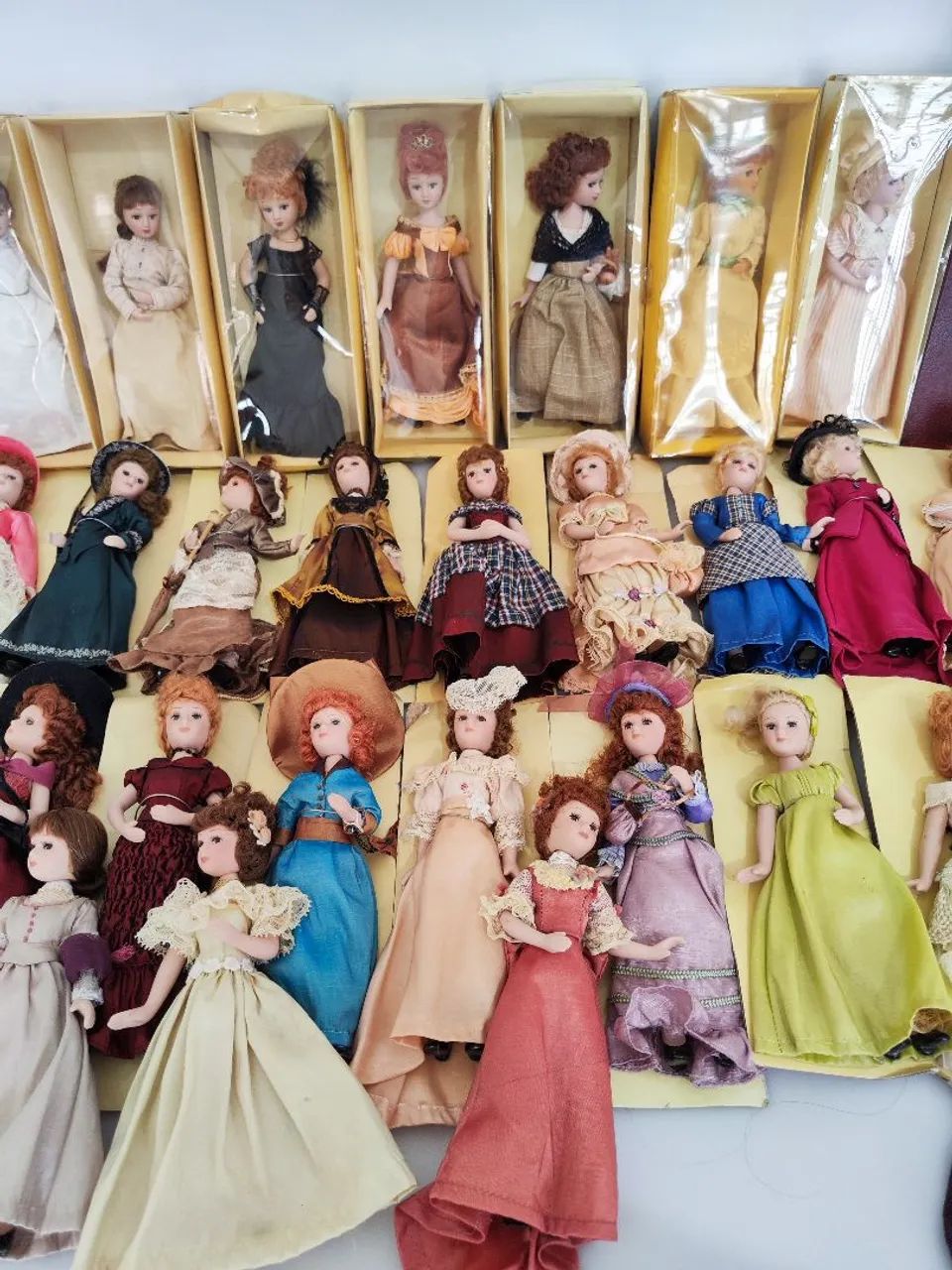 Coleção completa Damas de Época Planeta De Agostini 40 Bonecas - Foto 4