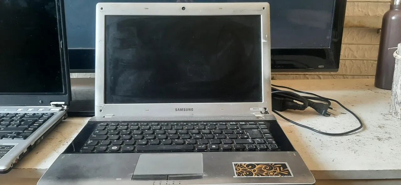 Notebook samsung e positivo