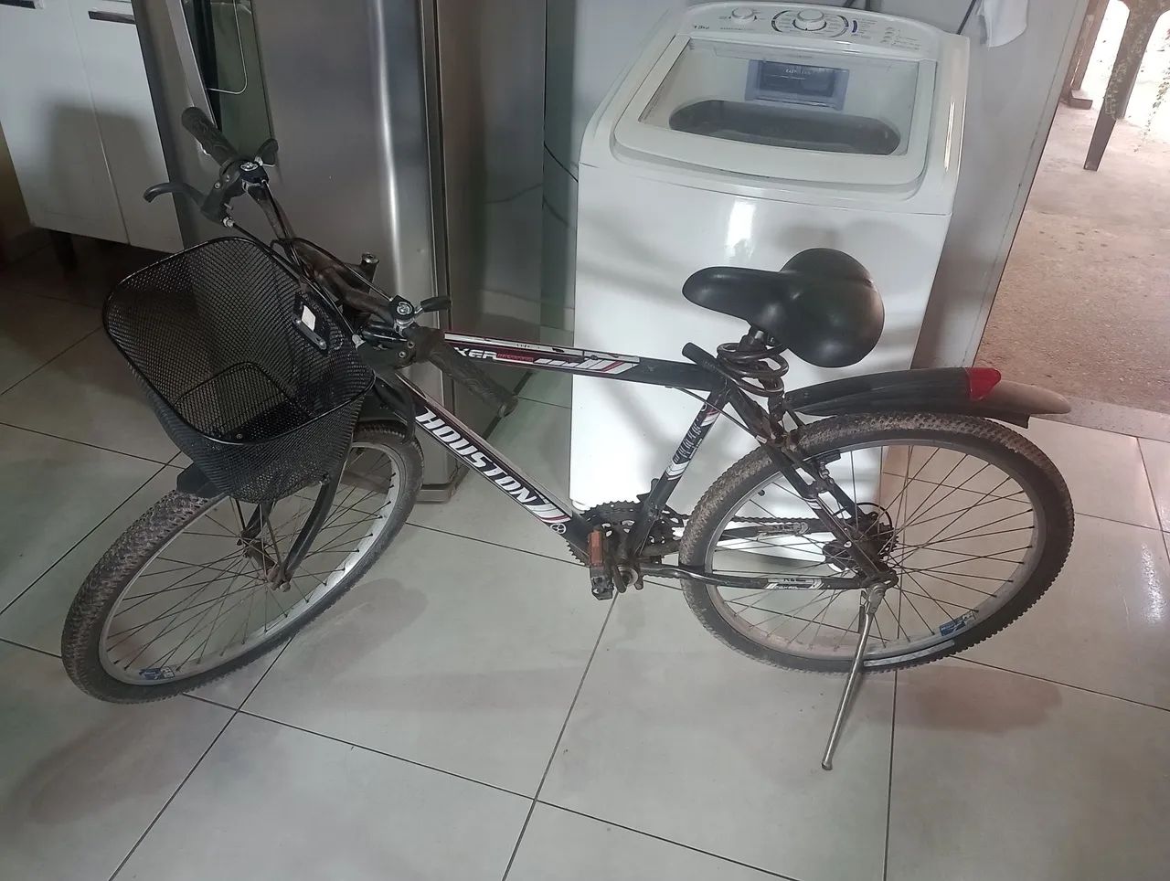 Bicicleta com cestinha - Castanhal