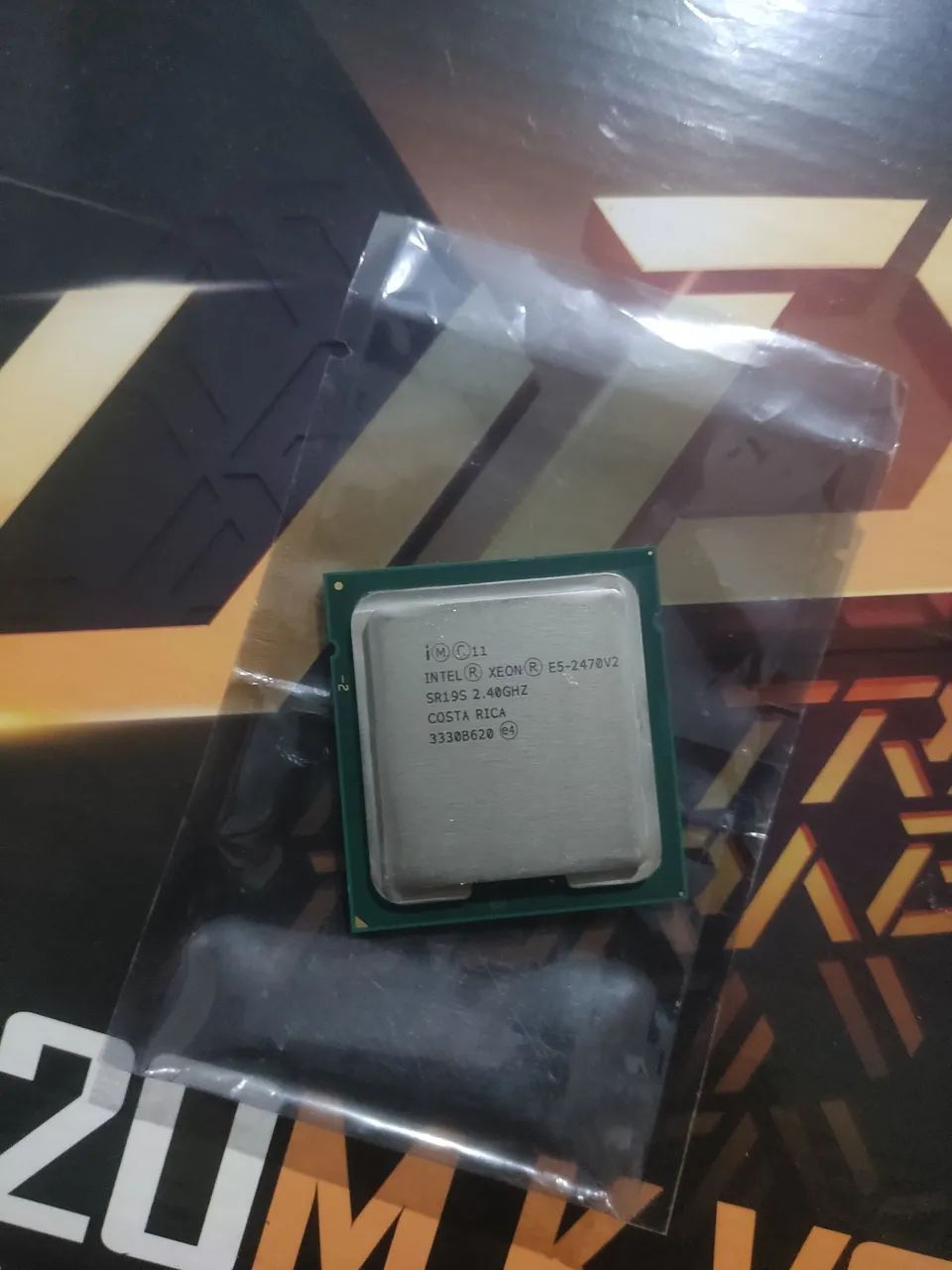 Processador Intel Xeon E5-2470 v2 - 10 Núcleos / 20 Threads<br> - Foto 2