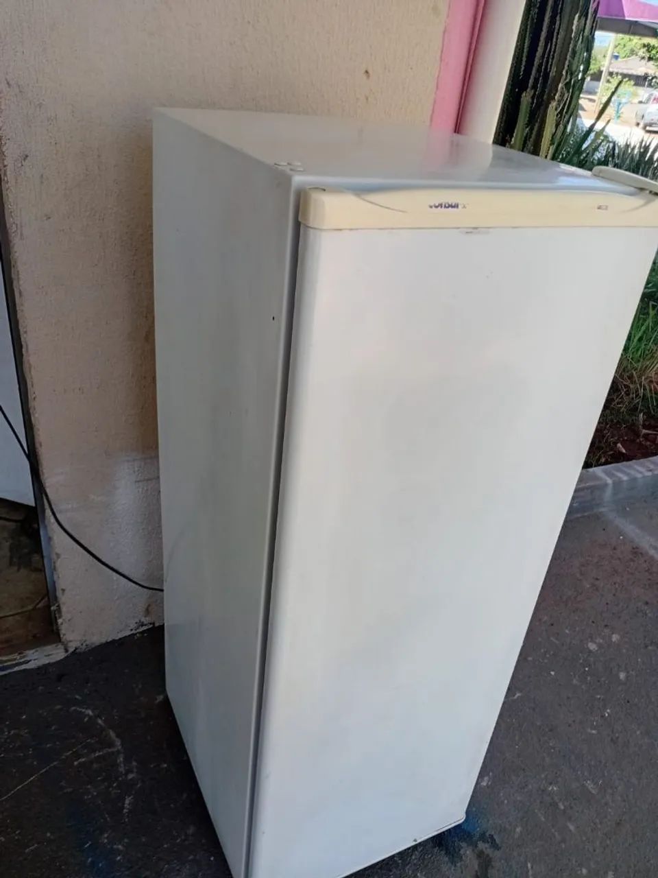 Freezer, vertical, Electrolux, slim, 157L - Foto 3