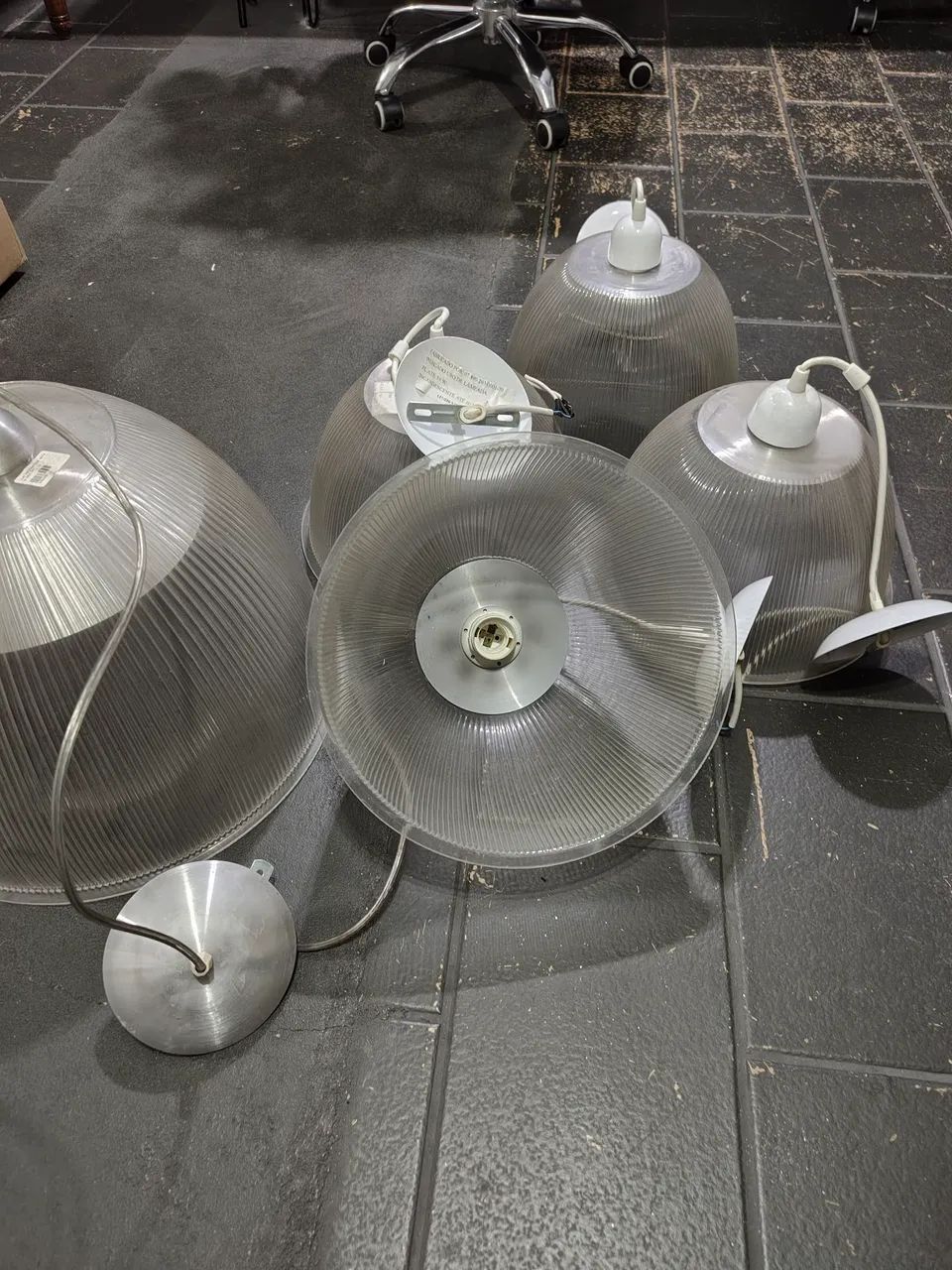 Vendo 5 Lustres/Luminárias 
