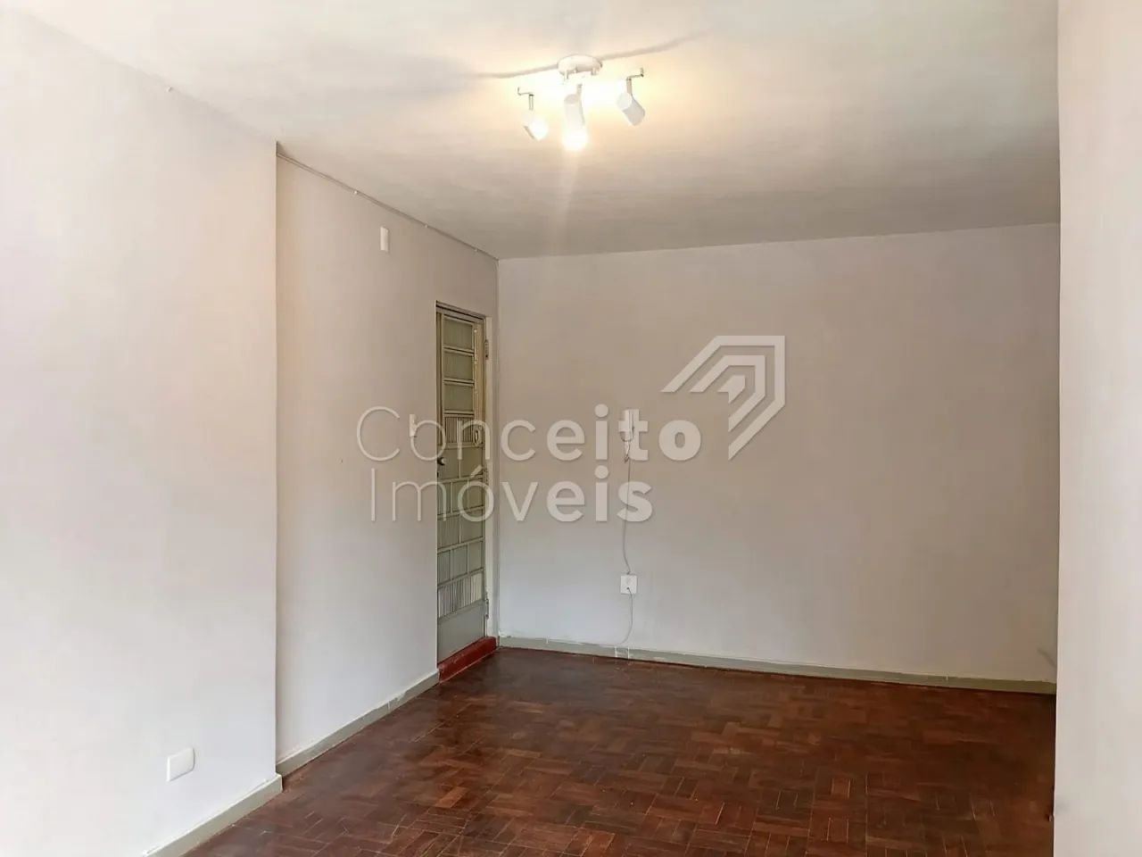 Edifício Matheus - Centro - Apartamento Semimobiliado - Foto 2