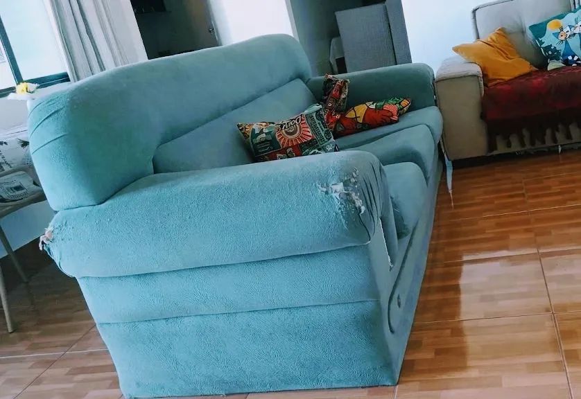 Sofá de 3 Lugares Confortável - Oportunidade! - Foto 2