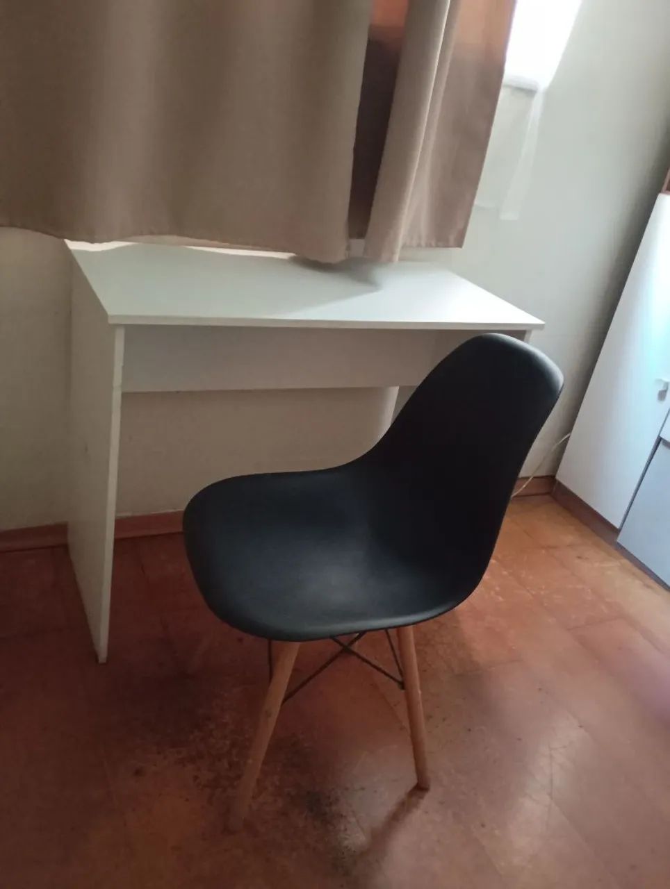 Mesa com cadeira - Foto 2