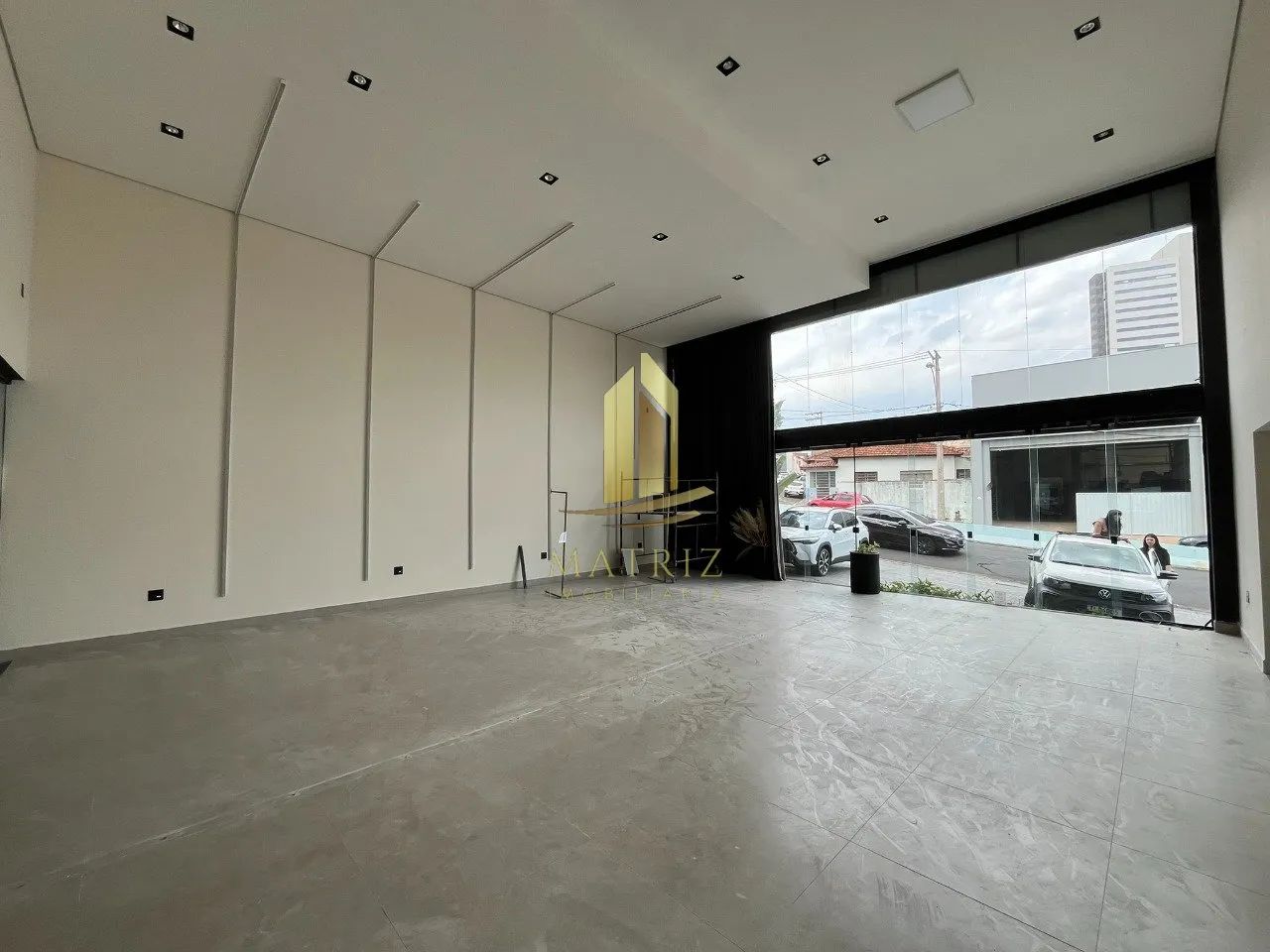 PONTO COMERCIAL PARA VENDA NA AV. CHAMPAGNAT - Foto 2