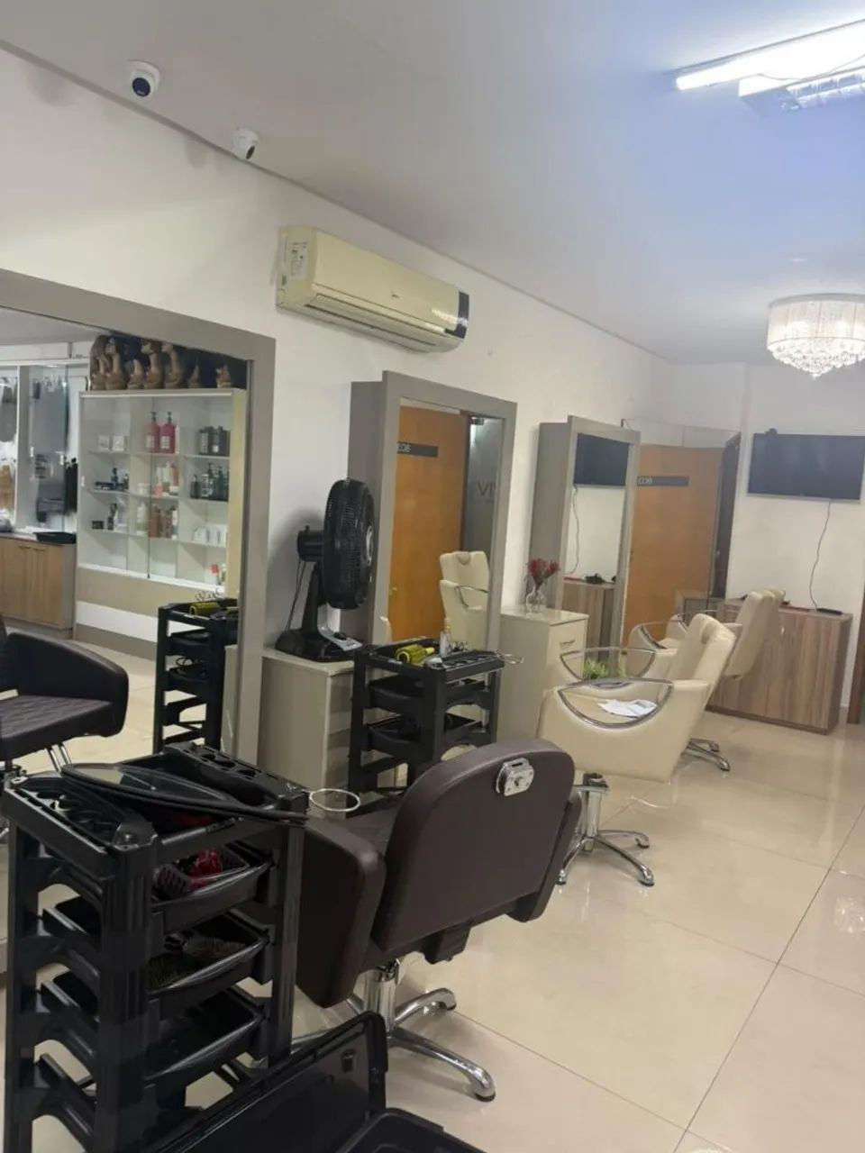 Cadeira de Salão para Cabeleireiro e lavatório, kit de cadeiras e armários  - Foto 4