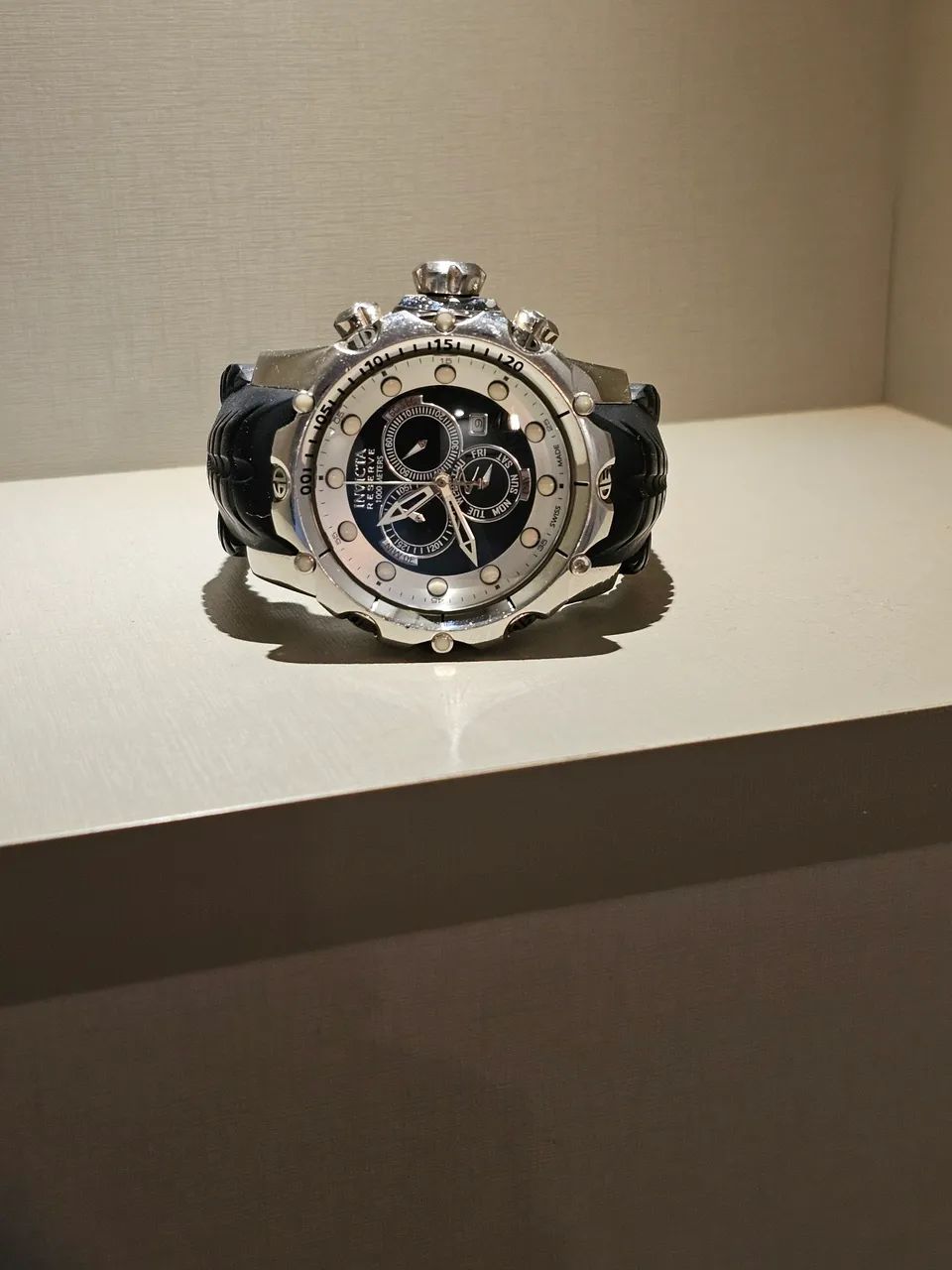 Relógio Invicta Reserve