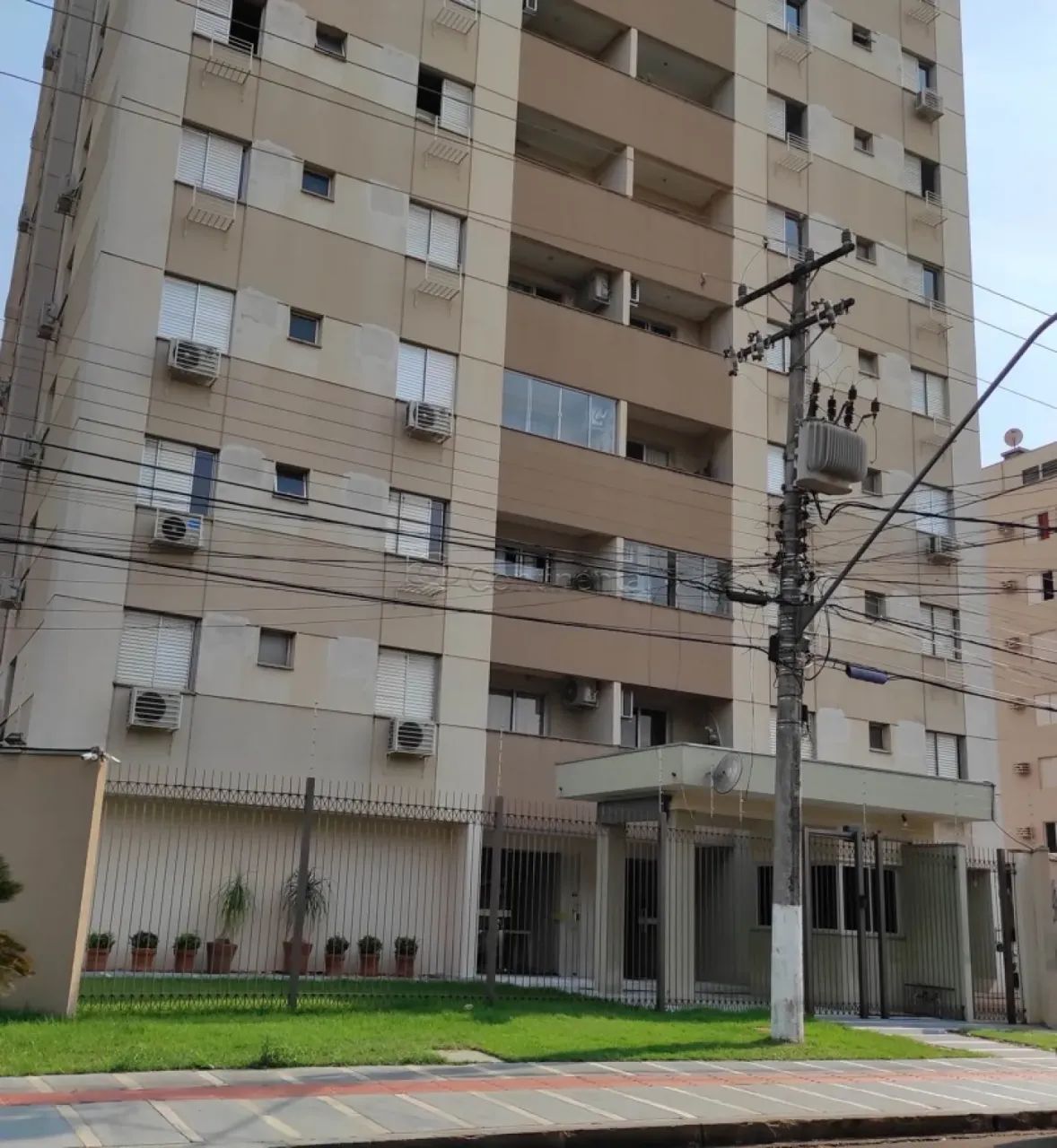 Apartamento para Locação em Dourados-MS
