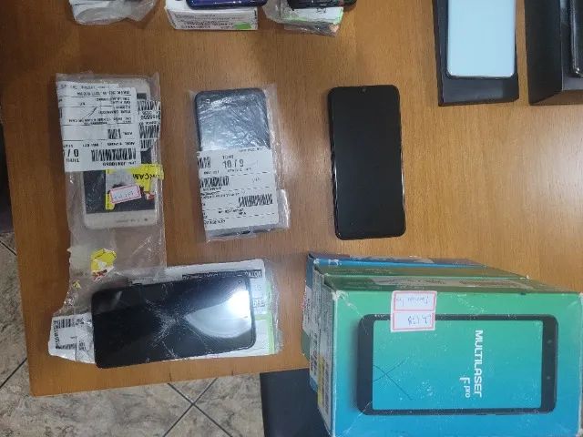 Lote de celulares- Leia a descrição - Foto 2