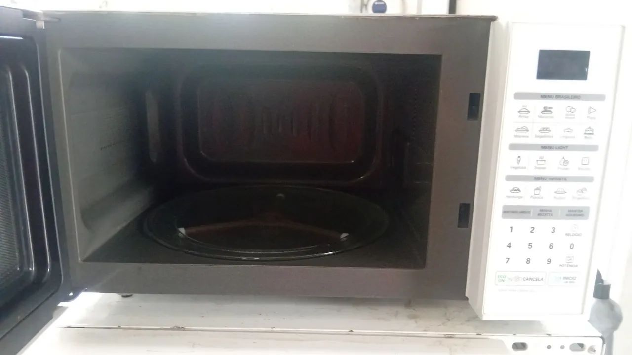 Microondas LG MS3052R 30L 127v - Foto 2