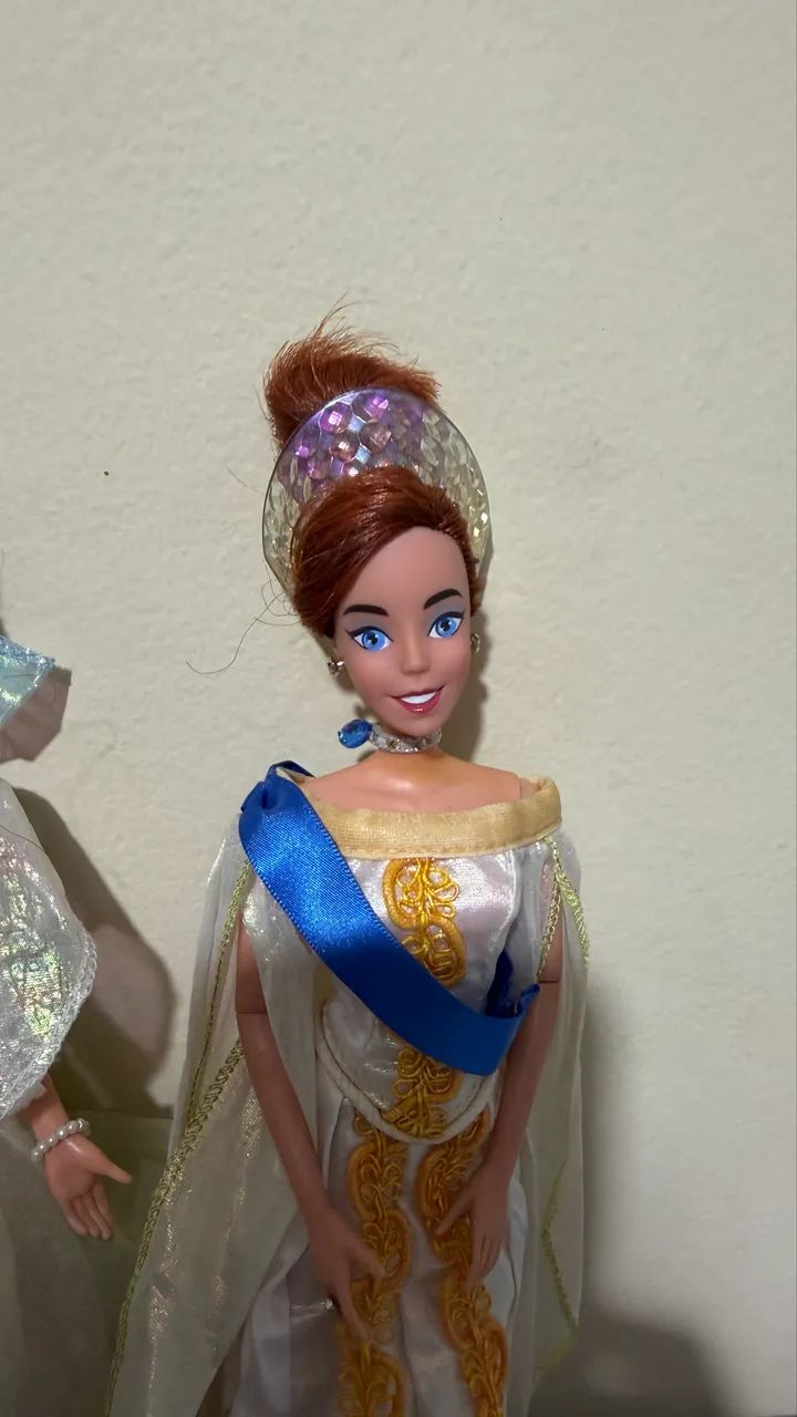 Lote bonecas princesa Anastácia  - Foto 2