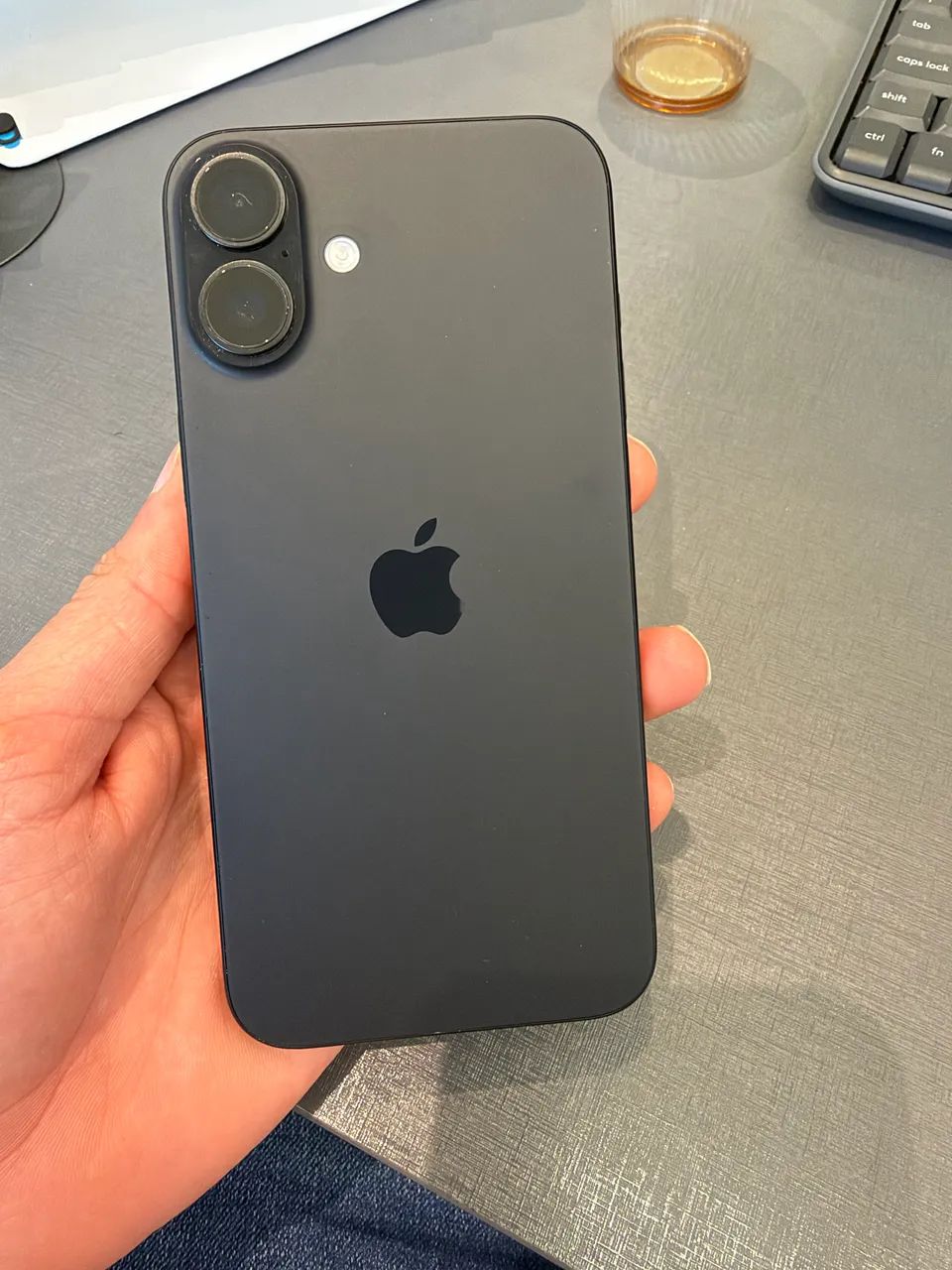 iPhone 16 plus - Foto 3