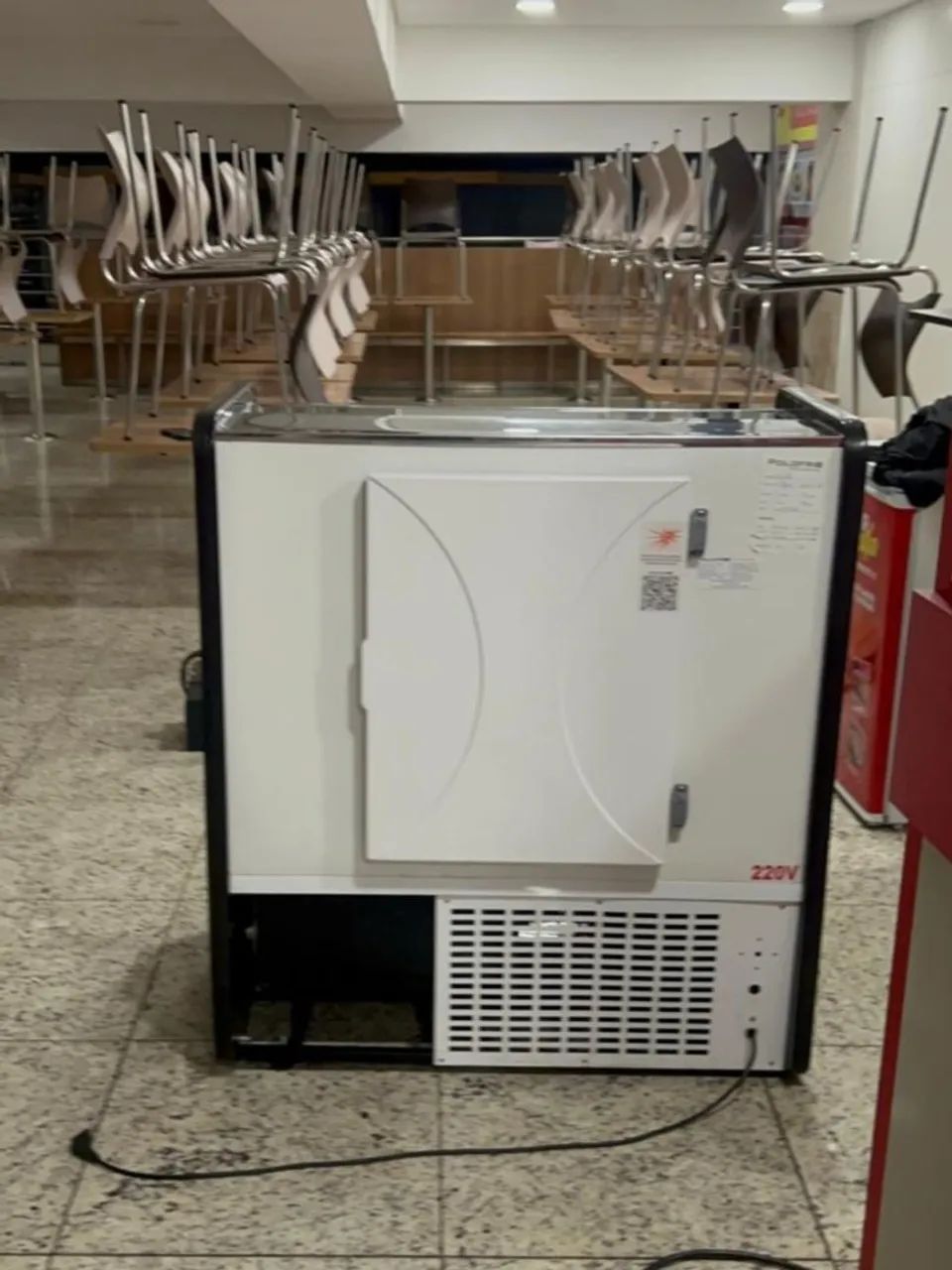 Geladeira com6 meses de uso muito nova - Foto 3