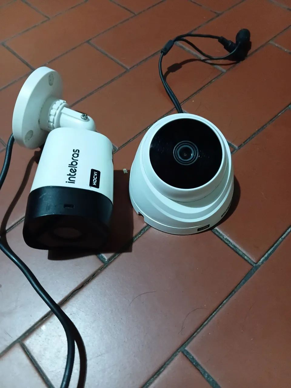 Câmeras intelbras $140 as duas 