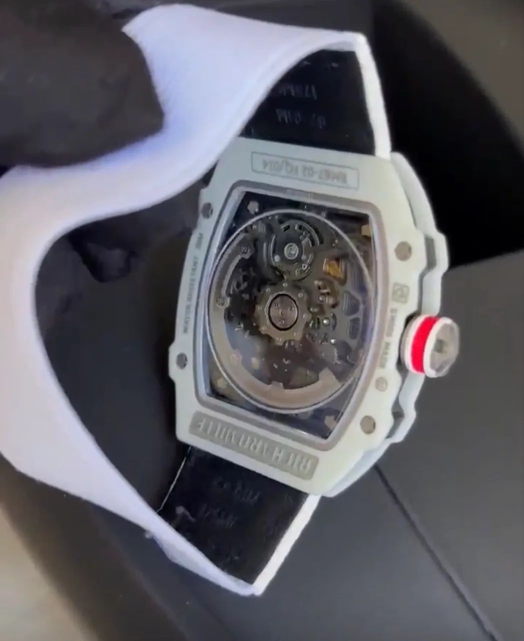 Relógio Richard Mille Premium Skeleton Bateria Branco e Azul Caixa Fininha - Foto 4