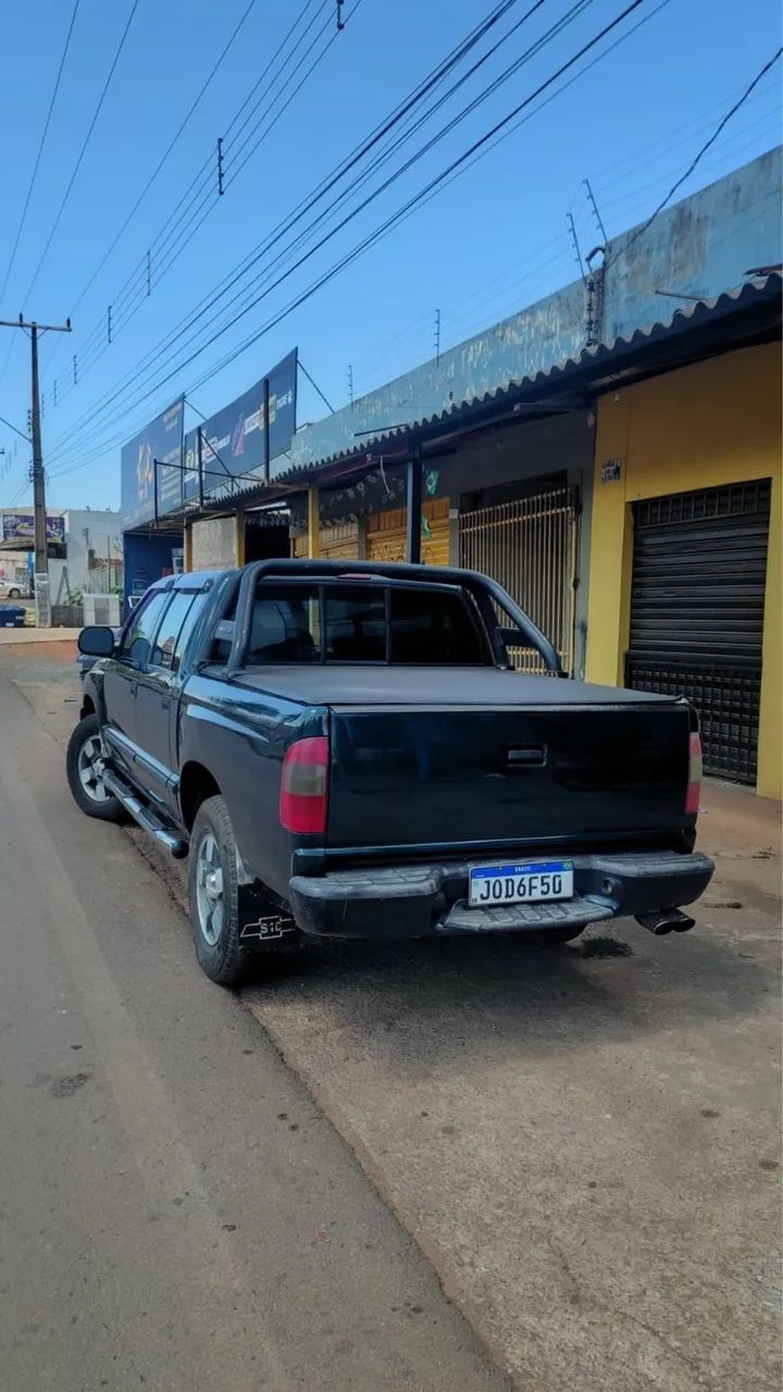 Chevrolet S10 Pick-up Luxe 2.8 4X2 CD TB Int.dies. 2001