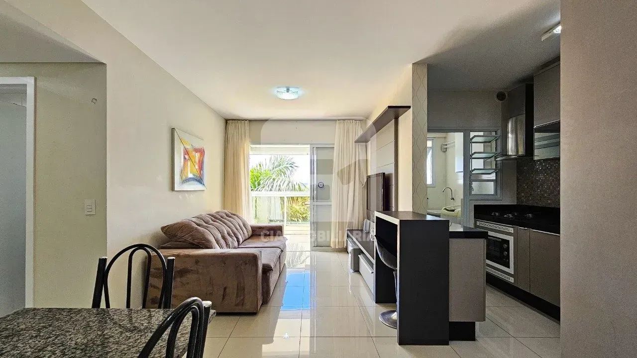 Excelente oportunidade no Córrego Grande! Mobiliado, 2 quartos, 2 vagas! - Foto 2
