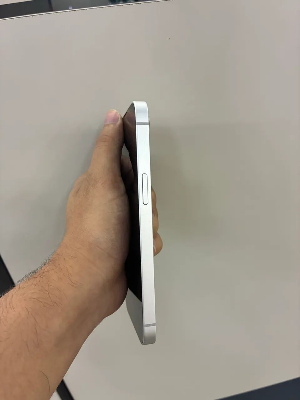 IPHONE 16E (SEMI ZERO) - Foto 4