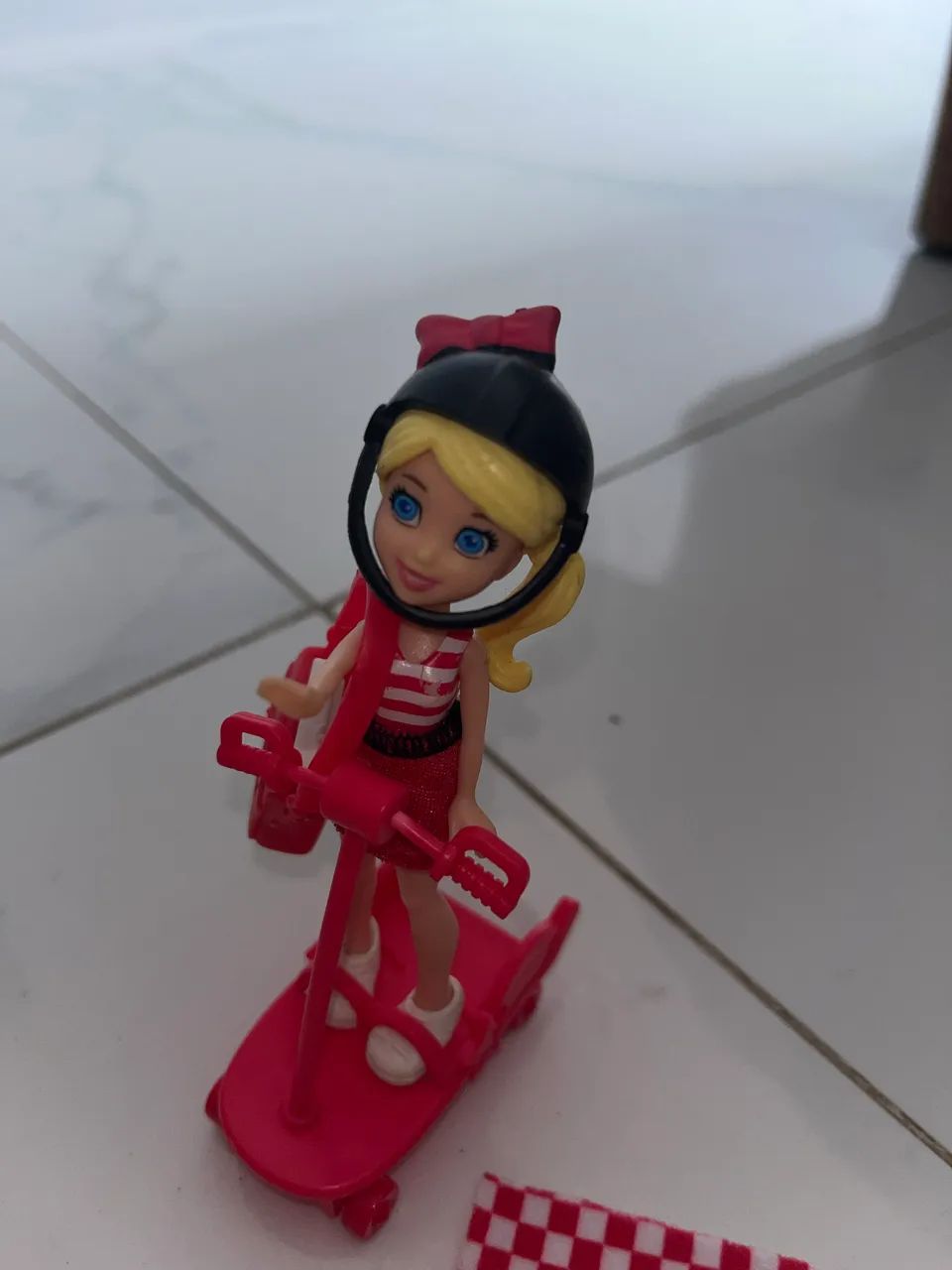 Polly Pocket Entregadora de Pizza
