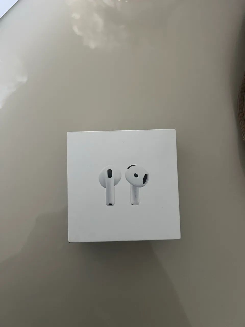 AirPods 4