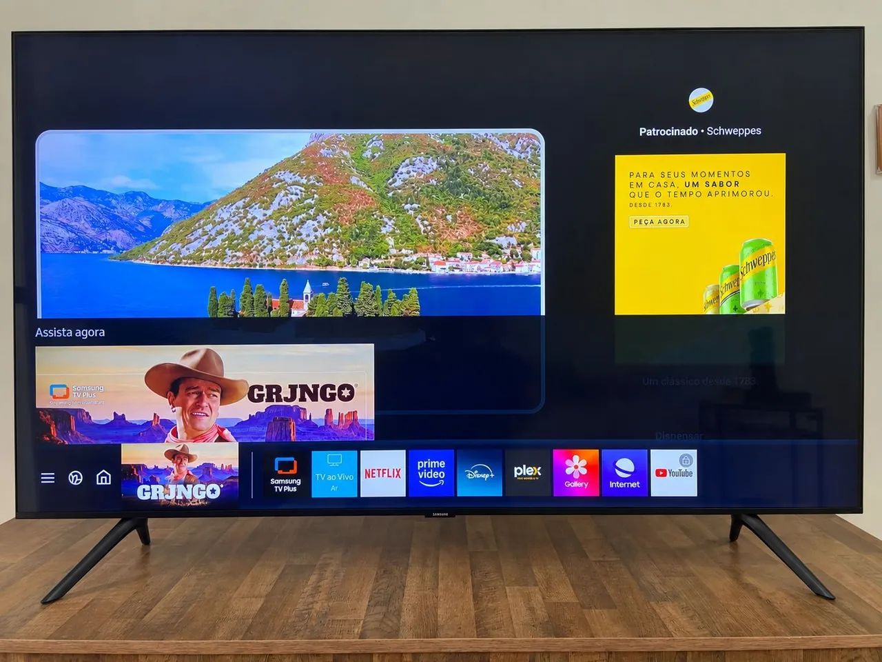 Smart TV Samsung, modelo UN55TU8000G