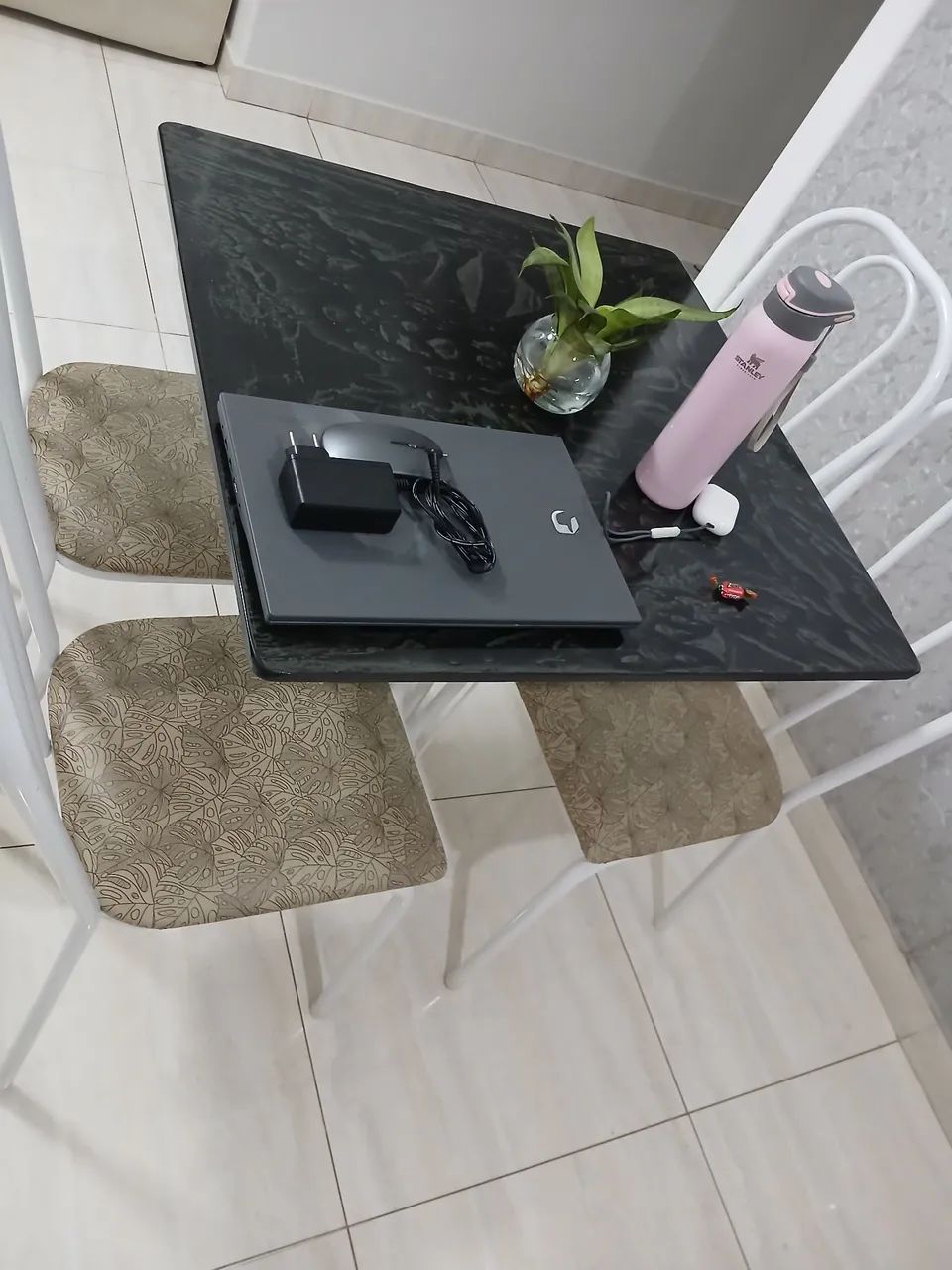 Mesa de jantar-Novinha - Foto 4