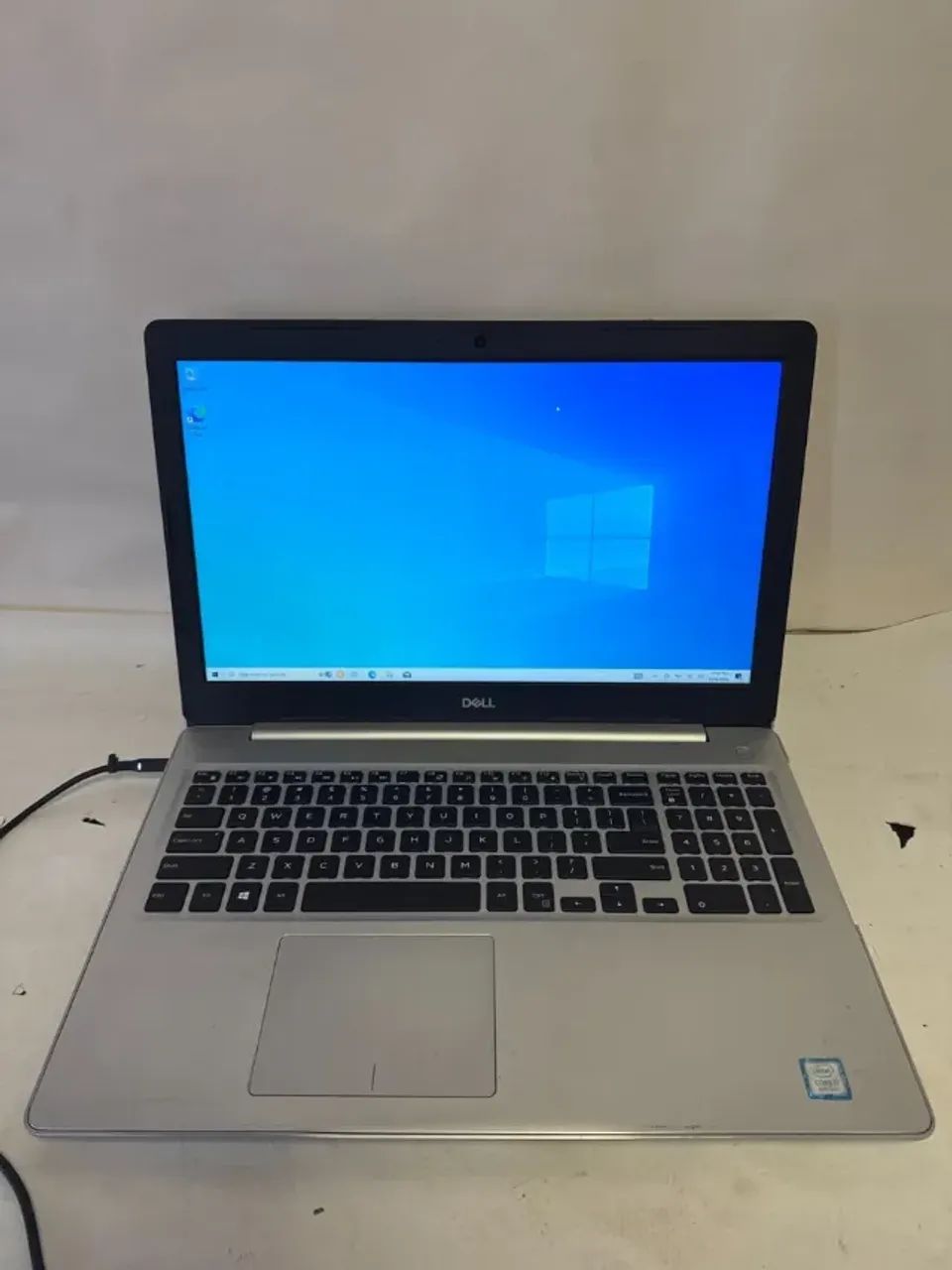 Dell Inspiron 5570 i7 oitava geração 16GB e ssd 240gb placa