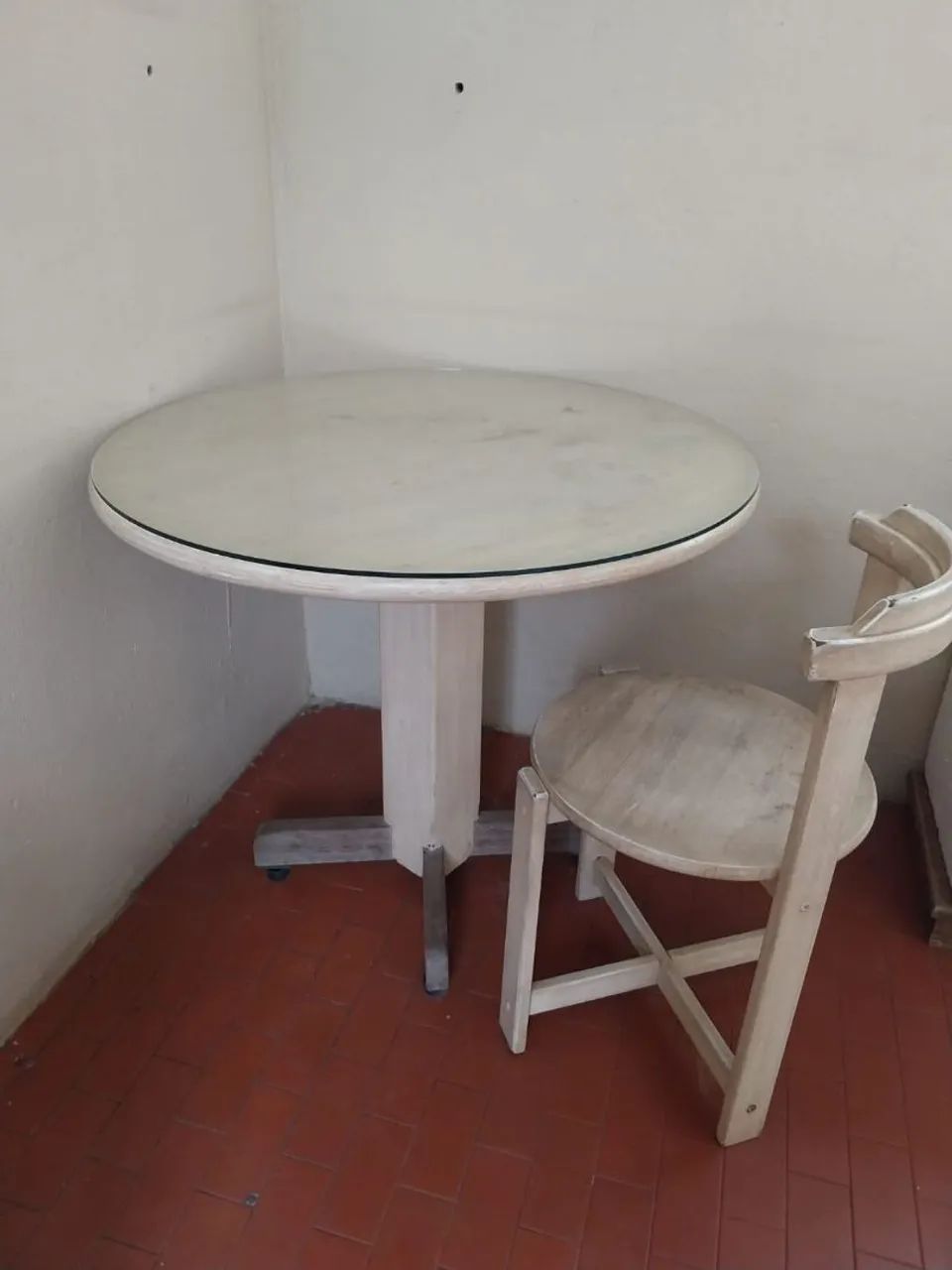 Mesa com 4 cadeiras - Foto 2