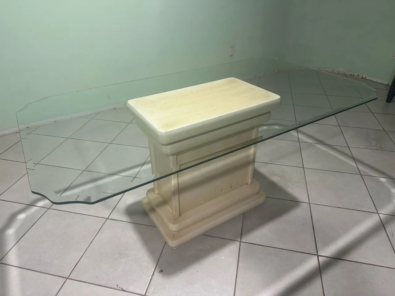 Mesa usada - vidro grande