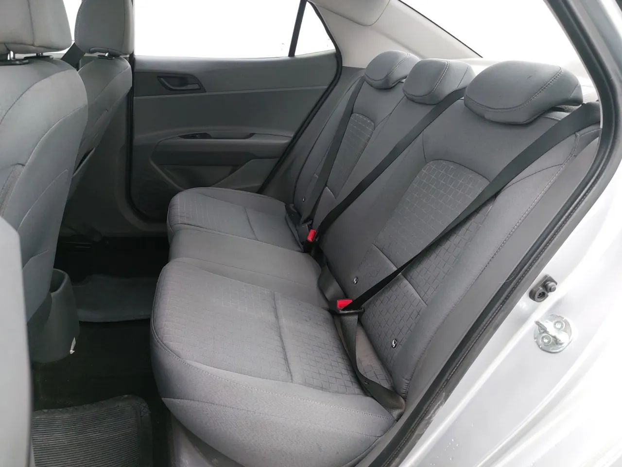 Hyundai HB20S Comfort 1.0 TB Flex 12V Aut., foto 17 de 18