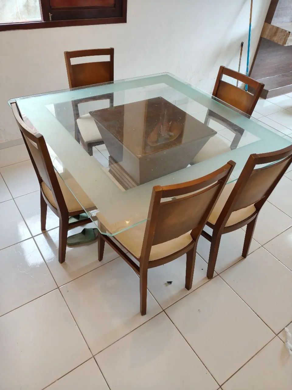 Mesa de Jantar com 5 cadeiras  - Foto 4